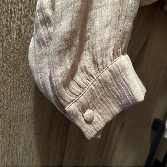 Tie Ruffle Blouse - Picture 3 of 5